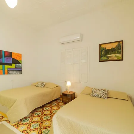 Casa Castell Holiday home *